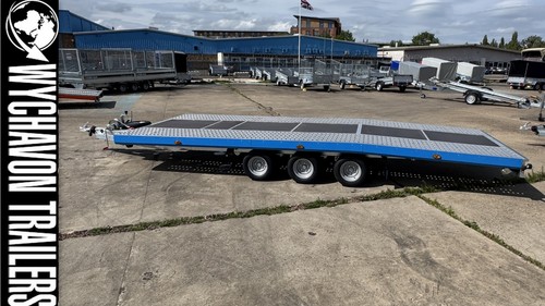 New car transporte trailer - transporte,